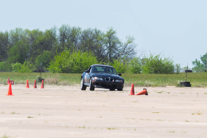 Illustration for article titled Huge Juicy Autocross Photodump